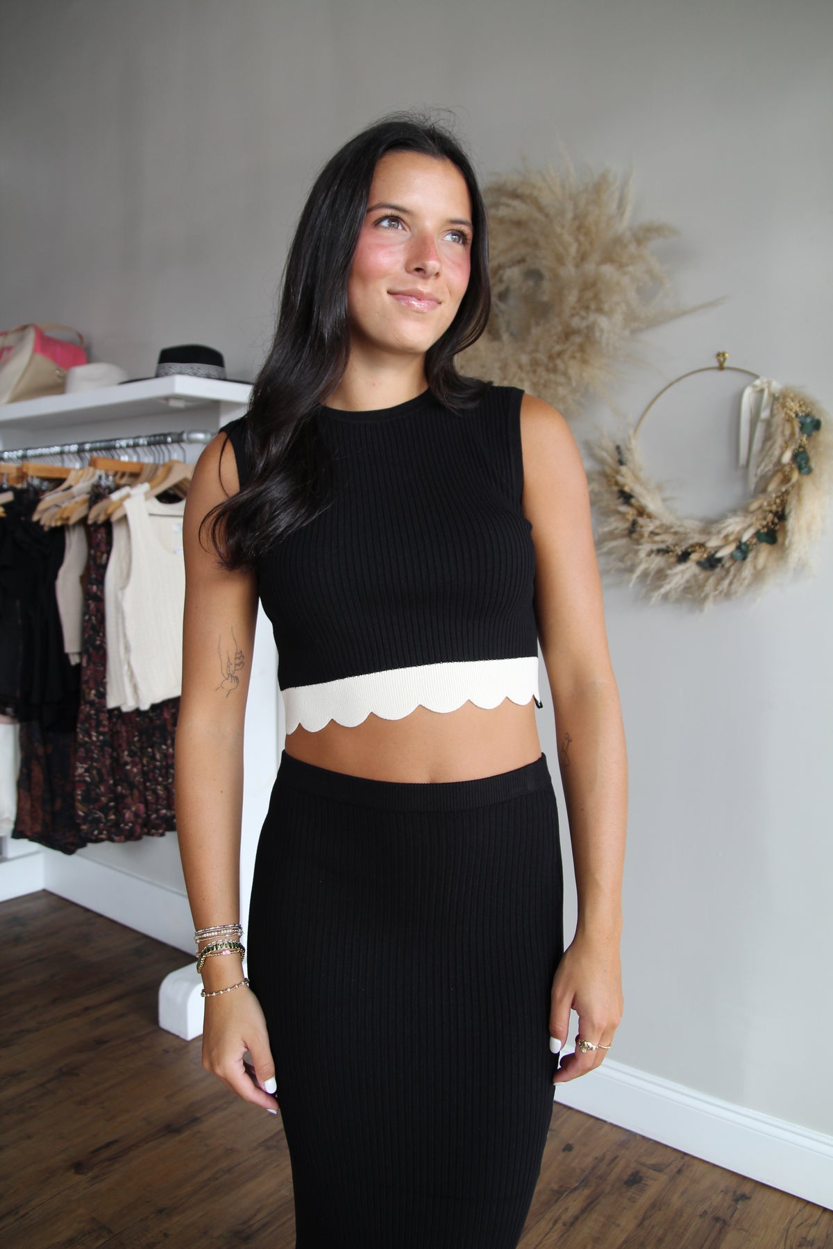 Scalloped Contrast Tank