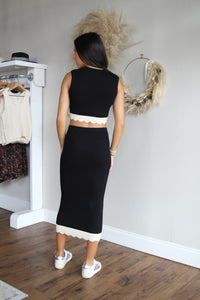 Scalloped Contrast Tank