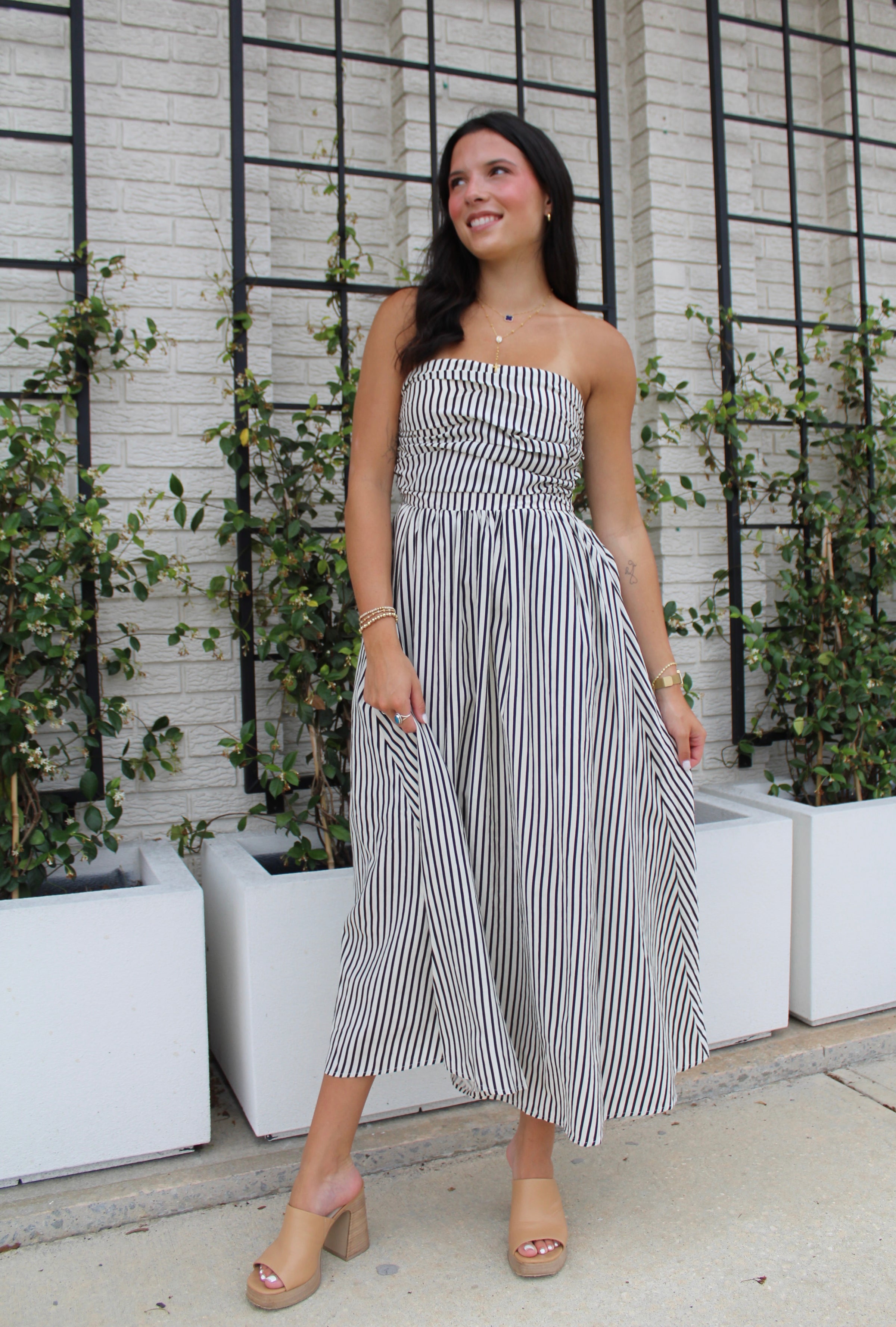 promenade dress Striped Maxi, Hot Pink Large Turn heads in this Sexy Mermaid V Neck Gold Satin Slit Prom Dress Emerald Green Strappy Back Slit