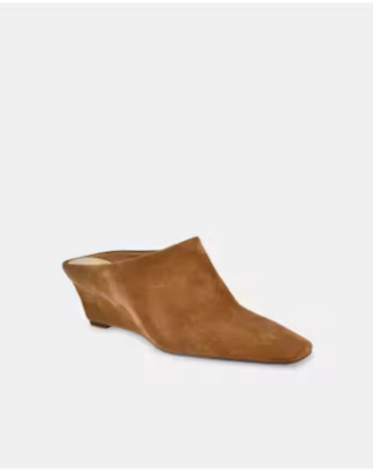 Hilah Suede Mule - Dolce Vita
